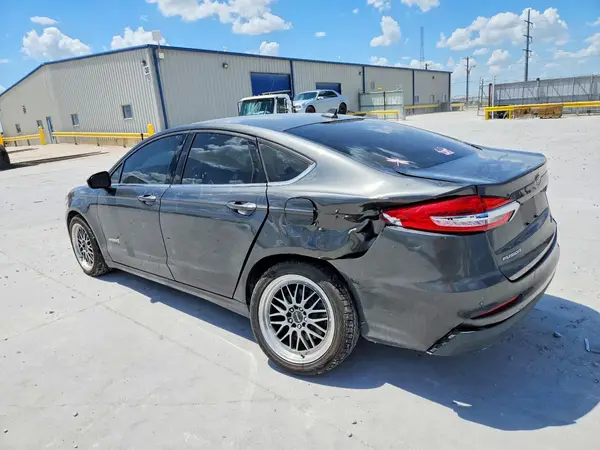 3FA6P0LU0KR202818 2019 FORD FUSION - Image 2