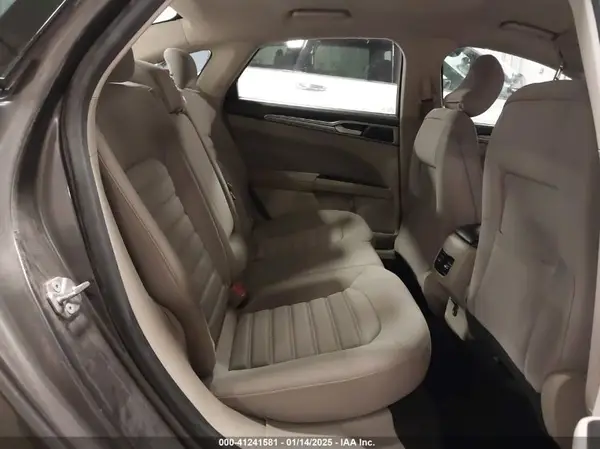 3FA6P0LU0KR205928 2019 FORD FUSION - Image 8