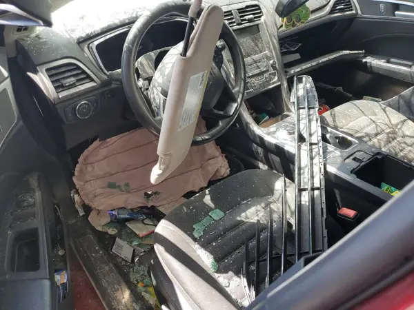 3FA6P0LU0KR205945 2019 FORD FUSION - Image 8