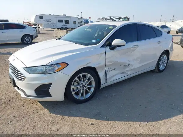 3FA6P0LU0KR207467 2019 FORD FUSION - Image 2