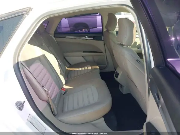 3FA6P0LU0KR207467 2019 FORD FUSION - Image 8