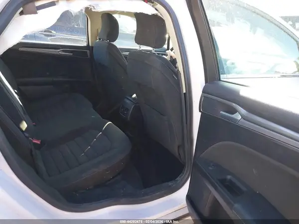 3FA6P0LU0KR208411 2019 FORD FUSION - Image 8