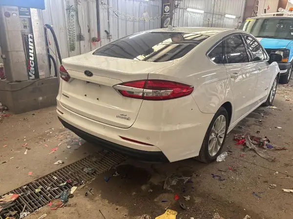 3FA6P0LU0KR233325 2019 FORD FUSION - Image 2