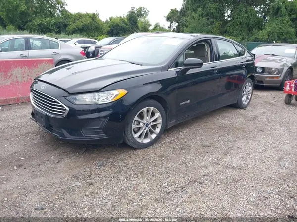 3FA6P0LU0KR241912 2019 FORD FUSION - Image 2