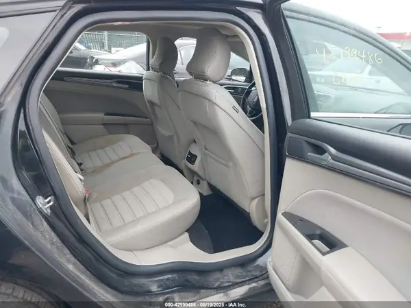 3FA6P0LU0KR241912 2019 FORD FUSION - Image 8