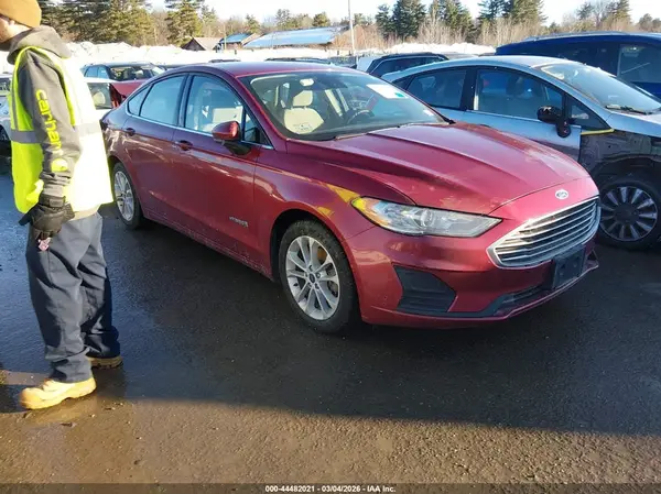 3FA6P0LU0KR243692 2019 FORD FUSION - Image 1
