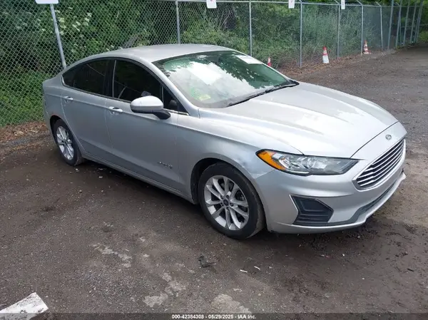3FA6P0LU0KR262985 2019 FORD FUSION - Image 1