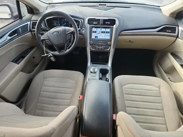 3FA6P0LU0KR263117 2019 FORD FUSION - Image 8