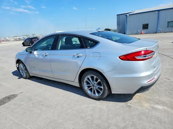 3FA6P0LU0KR272271 2019 FORD FUSION - Image 2