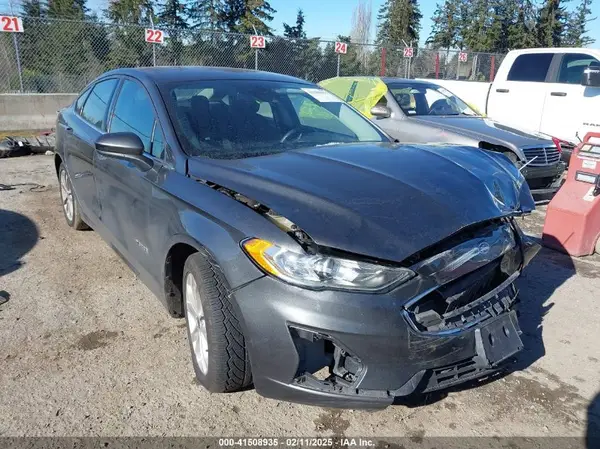 3FA6P0LU0KR278393 2019 FORD FUSION - Image 1