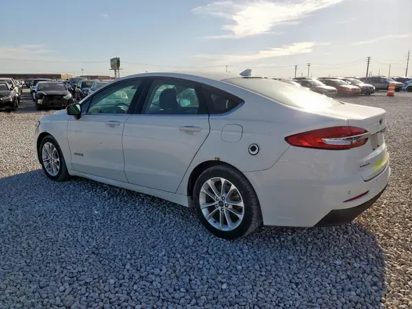 3FA6P0LU0KR285117 2019 FORD FUSION - Image 2