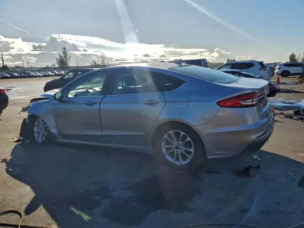 3FA6P0LU0LR104213 2020 FORD FUSION - Image 2