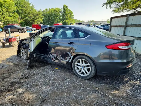 3FA6P0LU0LR159065 2020 FORD FUSION - Image 2