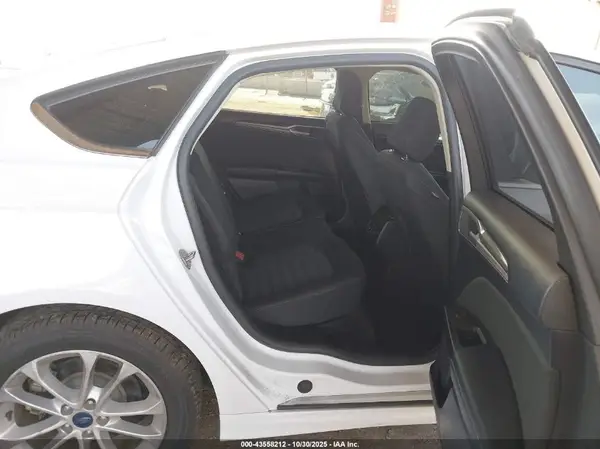 3FA6P0LU0LR173421 2020 FORD FUSION - Image 8