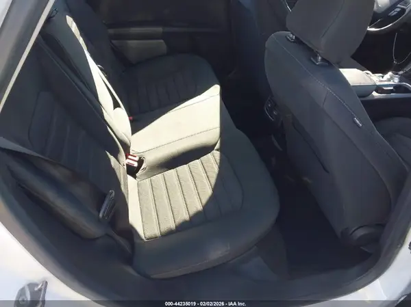 3FA6P0LU0LR173435 2020 FORD FUSION - Image 8