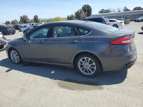 3FA6P0LU0LR190090 2020 FORD FUSION - Image 2