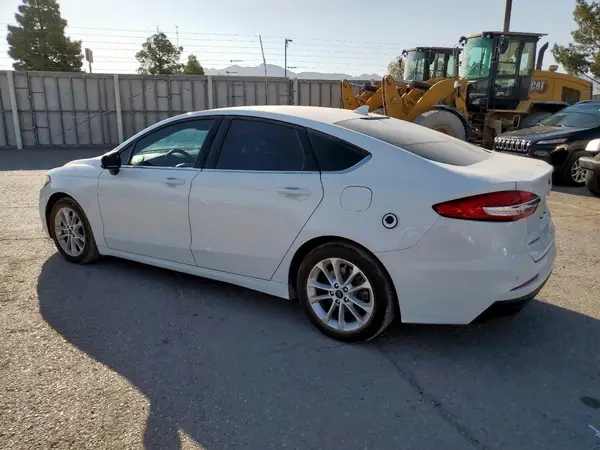 3FA6P0LU0LR206210 2020 FORD FUSION - Image 2