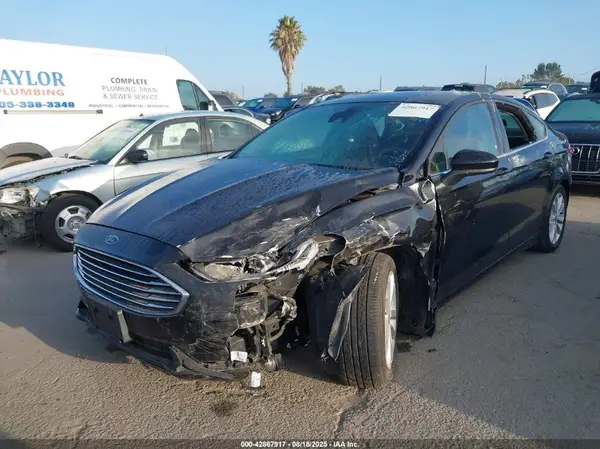 3FA6P0LU0LR220589 2020 FORD FUSION - Image 2