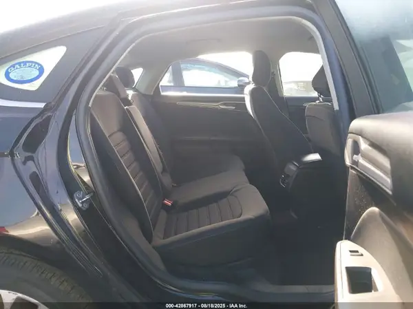3FA6P0LU0LR220589 2020 FORD FUSION - Image 8