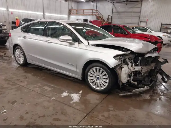 3FA6P0LU1GR304166 2016 FORD FUSION - Image 1