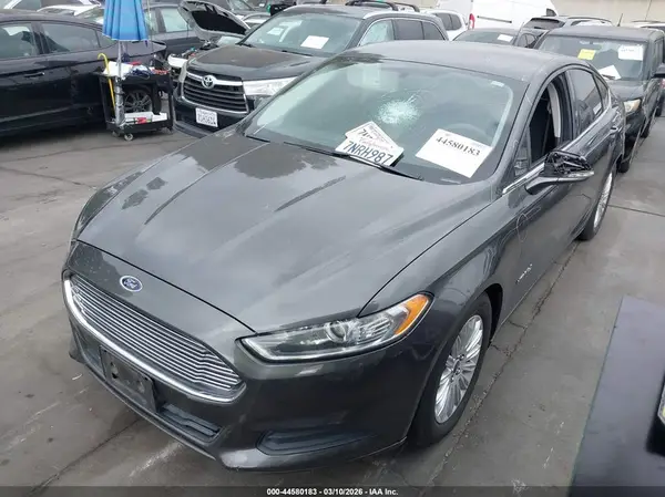3FA6P0LU1GR304555 2016 FORD FUSION - Image 2