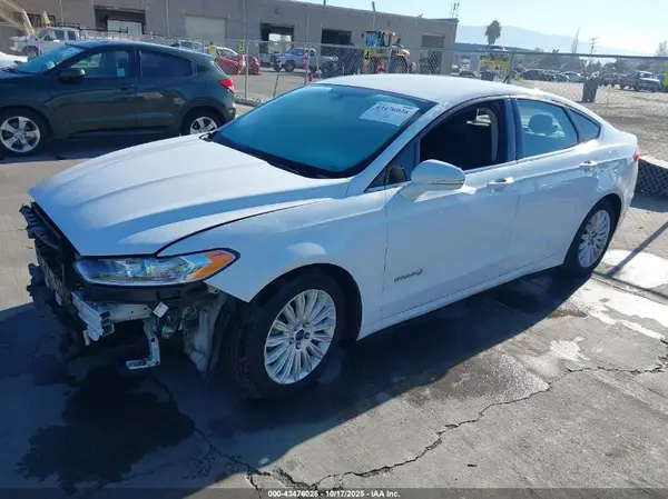 3FA6P0LU1GR385525 2016 FORD FUSION - Image 2