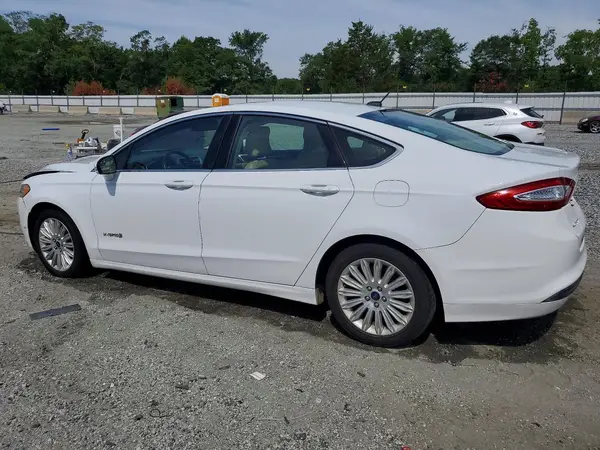 3FA6P0LU1GR387873 2016 FORD FUSION - Image 2