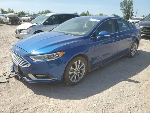3FA6P0LU1HR116586 2017 FORD FUSION - Image 1