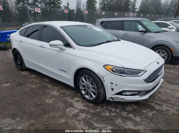 3FA6P0LU1HR149622 2017 FORD FUSION - Image 1