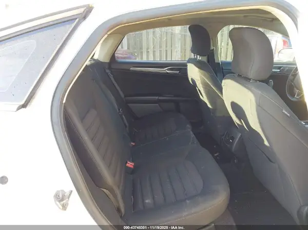 3FA6P0LU1HR188081 2017 FORD FUSION - Image 8