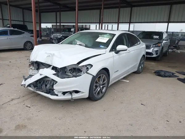 3FA6P0LU1HR190929 2017 FORD FUSION - Image 2
