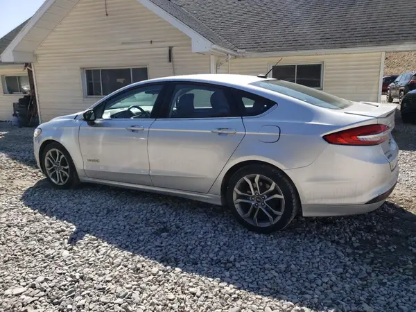 3FA6P0LU1HR196018 2017 FORD FUSION - Image 2