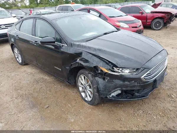 3FA6P0LU1HR217000 2017 FORD FUSION - Image 1