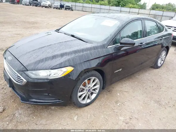 3FA6P0LU1HR217000 2017 FORD FUSION - Image 2