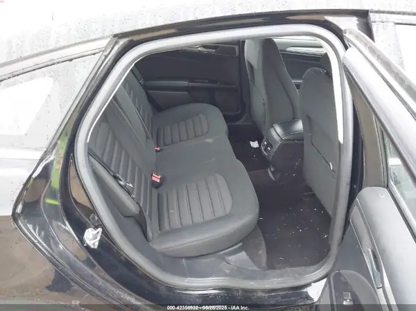 3FA6P0LU1HR217000 2017 FORD FUSION - Image 8