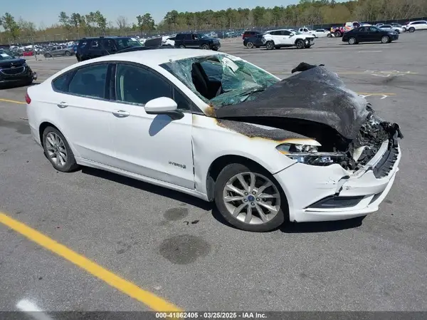 3FA6P0LU1HR234458 2017 FORD FUSION - Image 1