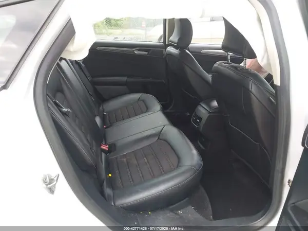 3FA6P0LU1HR285667 2017 FORD FUSION - Image 8