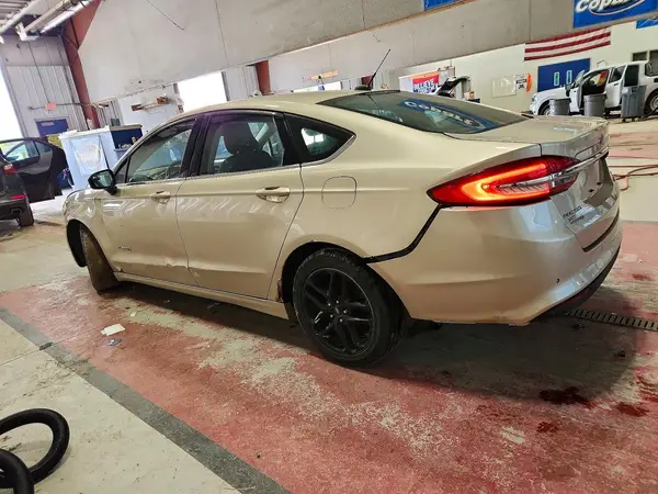 3FA6P0LU1HR304766 2017 FORD FUSION - Image 2