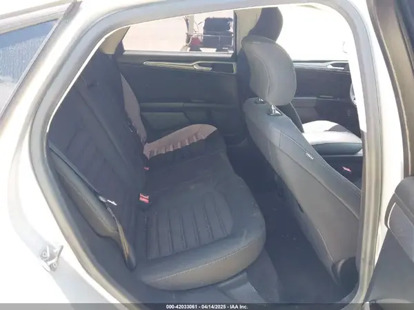 3FA6P0LU1HR325732 2017 FORD FUSION - Image 8