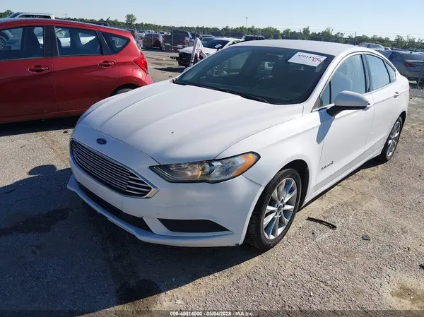 3FA6P0LU1HR385879 2017 FORD FUSION - Image 2
