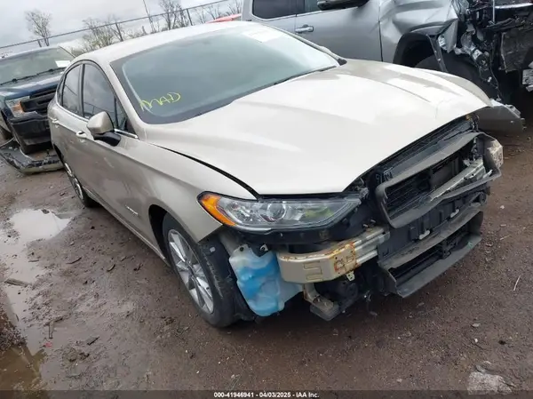 3FA6P0LU1HR386594 2017 FORD FUSION - Image 1