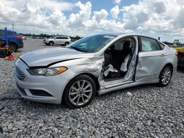 3FA6P0LU1HR387972 2017 FORD FUSION - Image 1