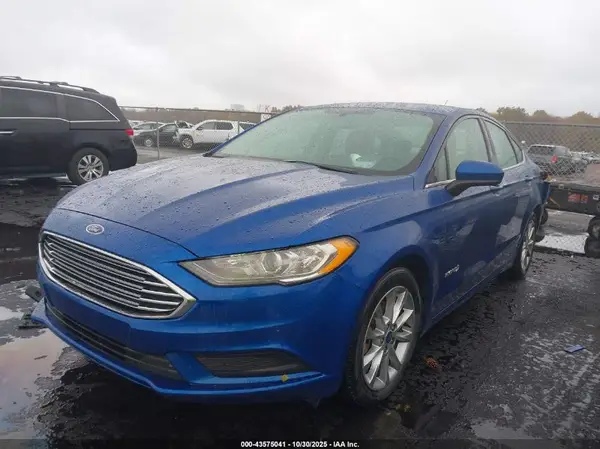 3FA6P0LU1HR400686 2017 FORD FUSION - Image 2