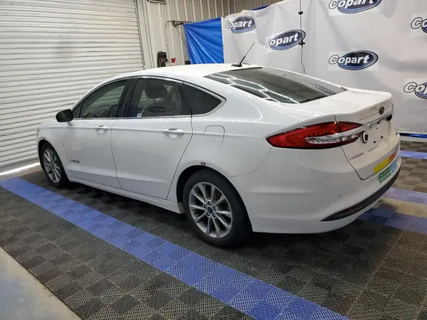 3FA6P0LU1HR400705 2017 FORD FUSION - Image 2