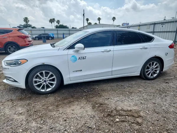 3FA6P0LU1HR408979 2017 FORD FUSION - Image 1