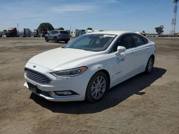 3FA6P0LU1HR409310 2017 FORD FUSION - Image 1