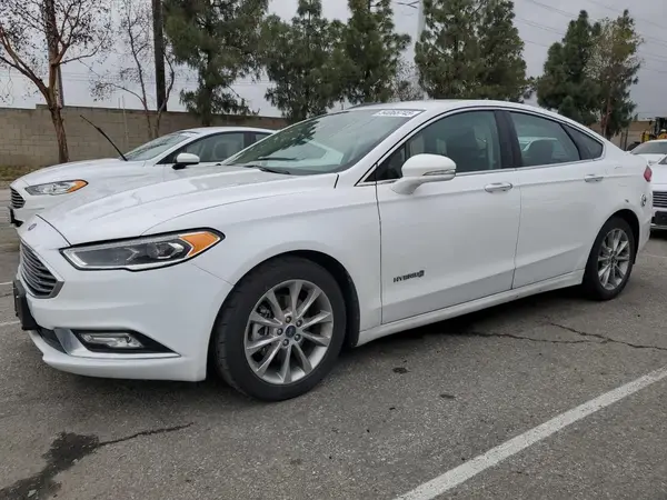 3FA6P0LU1HR409341 2017 FORD FUSION - Image 1