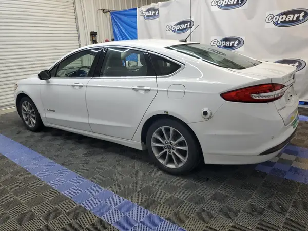 3FA6P0LU1HR409498 2017 FORD FUSION - Image 2