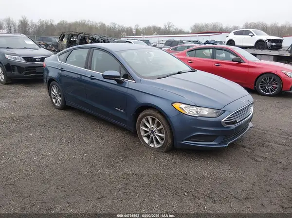 3FA6P0LU1JR115797 2018 FORD FUSION - Image 1