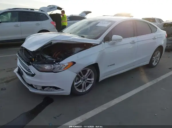 3FA6P0LU1JR117372 2018 FORD FUSION - Image 2